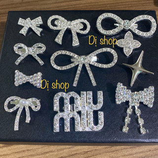 TAG CÀI NƠ CÓ CHÂN, NƠ CÀI ÁO ( trâm cài áo)