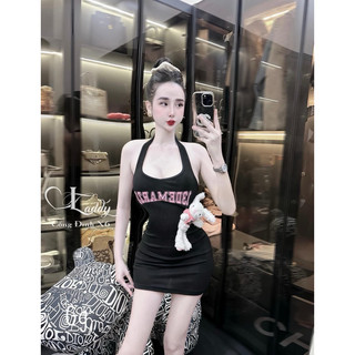 Đầm yếm body thun tăm in chữ hồng kèm gấu bông to