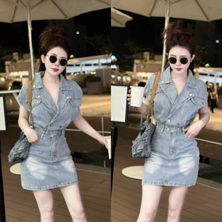 Đầm váy nữ jean quảng châu cổ vest phối nút kiểu dáng body sịn sò thích hợp cho các nàng đi chơi phố, dự tiệc xinh xắn