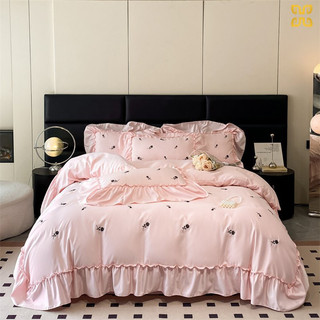 Set chăn ga gối phi lụa viền bèo thêu hoa hồng