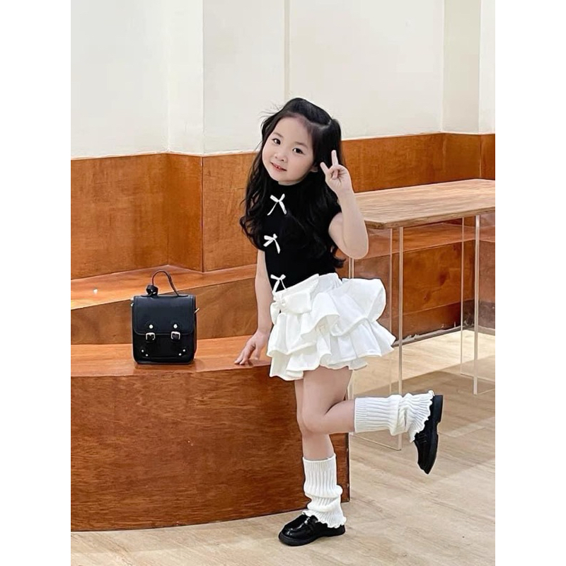 Set áo đen 3 nơ cv tầng trắng bé gái