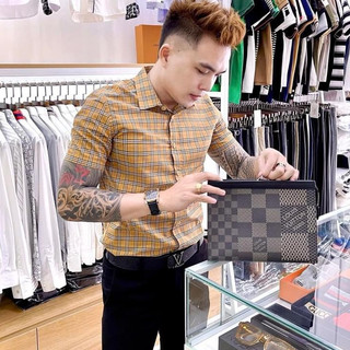 Áo Sơ Mi Nam Chất đũi Lụa Không Nhăn, Không Xù,Dáng Ôm Body,Hit Hót(ảnh kèm video)Thời Trang Phong Cách Luty Shop ms4936