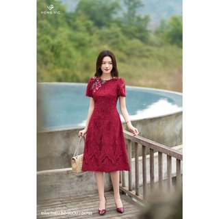 Đầm thêu đỏ rượu DL758