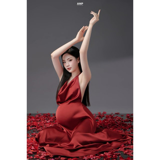 Đầm lụa chụp mẹ bầu TKCC