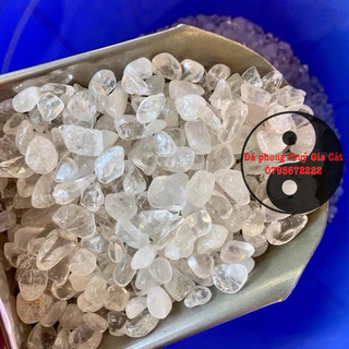 Đá vụn Thach Anh tu nhien đủ màu sắc 1kg