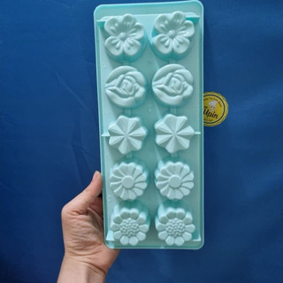 Khay làm rau câu khay làm đá hình tim vỉ 21 tim và vỉ 10 tim khay bông hoa làm mâm cúng