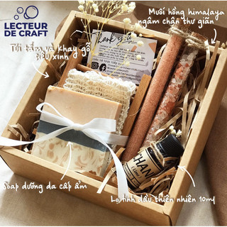 Combo xà phòng tẩy da chết - dưỡng da. Gồm xà phòng hoa hồng thảo mộc, muối tắm, khay gỗ, túi cotton tạo bọt