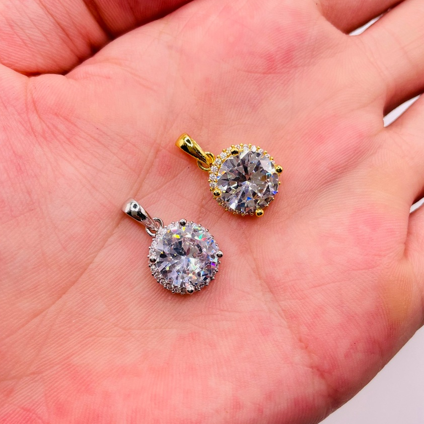 Mặt dây chuyền titan sang trọng đính đá 10 li, Mặt charm titan vòng cổ thanh lịch màu vàng hoặc trắn