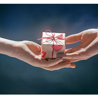 [Quà tặng không bán] Quà tặng cho bạn từ MonaPharm