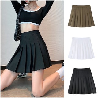 Chân váy xếp ly, cạp cao dễ phối đồ hot trend