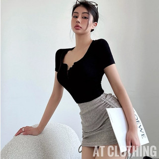 Áo cổ thuyền tay ngắn nút kiểu_at clothing