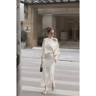 Set lụa lệch vai 𝐀𝐒𝐇𝐘𝐋𝐄𝐘