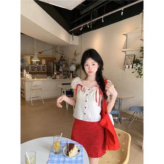 Áo Mix Nơ Và Cúc Đỏ Mặc Được Hai Kiểu
