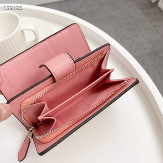 VÍ nữ MEDIUM CORNER ZIP
