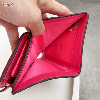 VÍ C MEDIUM CORNER ZIP WALLET