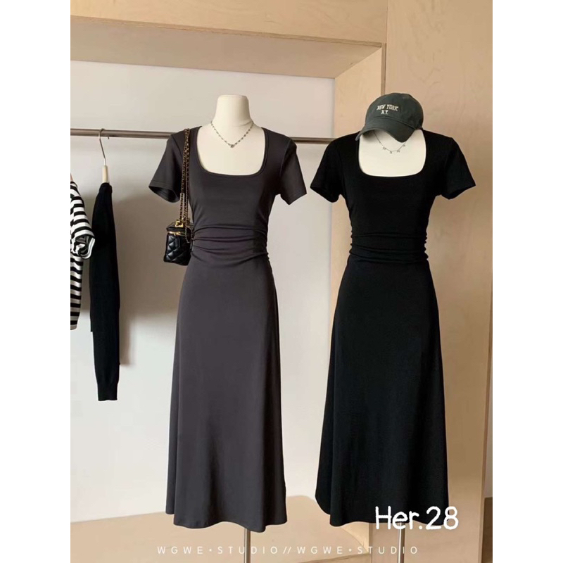Váy maxi nhúm eo cổ vuông WGWE