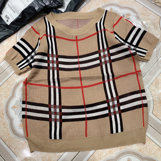 Áo len montogi cổ tròn kẻ bbr cộc tay