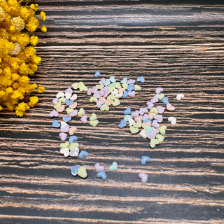 Set 50 trái tim nhựa trang trí móng