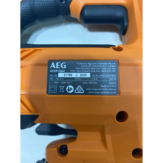 cưa lọng AEG 600w