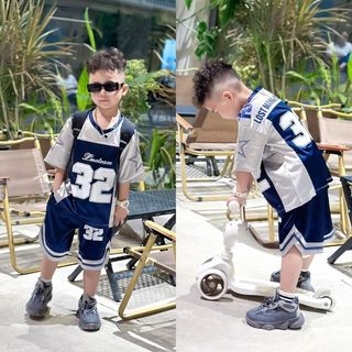 Quần áo bé trai - Bộ phông thể thao cổ tim cộc tay số 32 cho bé trai từ 9 đến 28 kg - SUN KID'S
