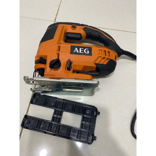 cưa lọng AEG 600w