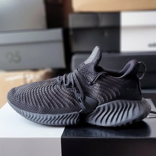 Giày DAS Alphabounce Instinct đen, size 42, real 2hand