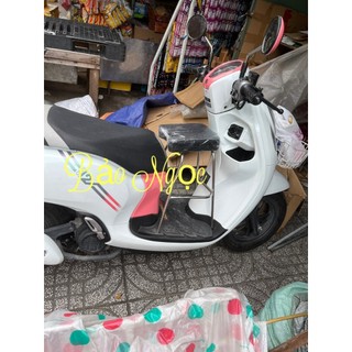 Ghế ngồi xe máy cho bé xe scoopy