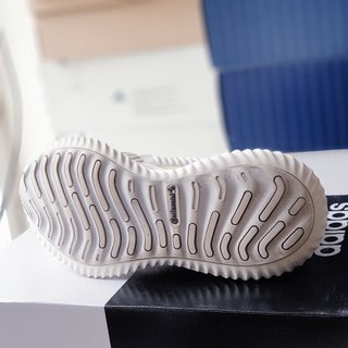 Giày DAS Alphabounce Beyond trắng kem, size 42, real 2hand