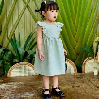Đầm caro xanh cổ vuông trang trí nút giả dễ thương