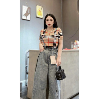 Áo len montogi cổ tròn kẻ bbr cộc tay