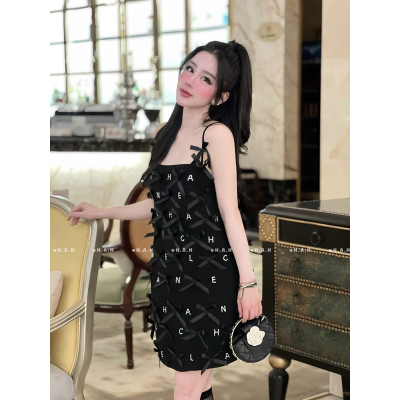 Váy 2 dây khâu nơ đá hot hit