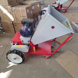 Máy băm cành cây di động tiện dụng