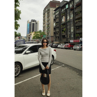 [BEING.ATELIER] Áo body cổ đồ tay dài Long Sleeved Top