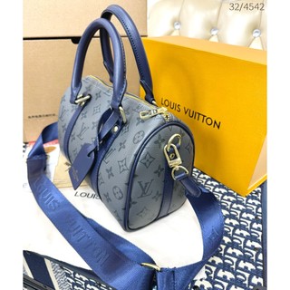 Túi LV Keepall Bandouliere 25 Monogram Ẹclipse Da Bê