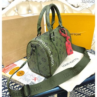 Túi LV Keepall Bandouliere 25 Monogram Ẹclipse Da Bê