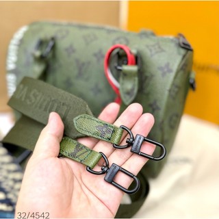 Túi LV Keepall Bandouliere 25 Monogram Ẹclipse Da Bê