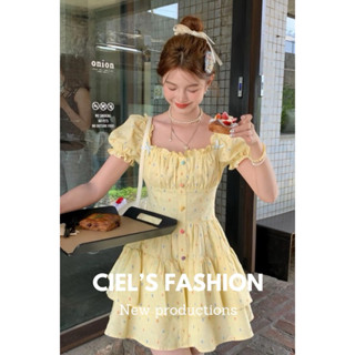 Váy Vàng Chấm Bi Tay Phồng Dáng Xoè Ngắn Cực Xinh Phong Cách Trẻ Trung Ngọt Ngào Năng Động