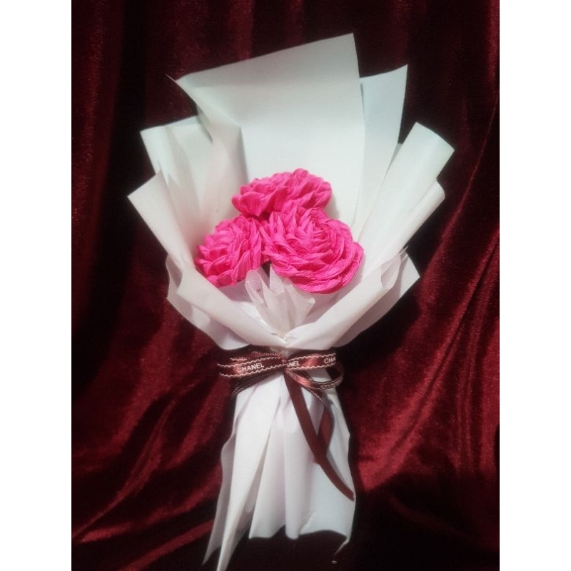 Bó hoa giấy handmade (Thanh lý). Mỗi đơn hàng được tặng kèm thêm 1 bó hoa sáp hoặc 1 bó hoa nhũ