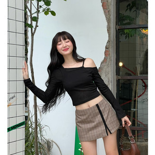 MÌ - ÁO KIỂU CHÉO VAI - NORA TOP