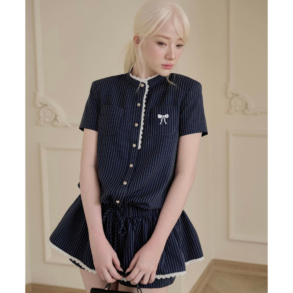 Váy Nữ - Set Jumpsuit Cộc Tay Cổ Tàu Cúc Đồng Đính Viền Ren Kèm Quần Phong Cách Tiểu Thư Siêu Xinh | BigBuy360 - bigbuy360.vn