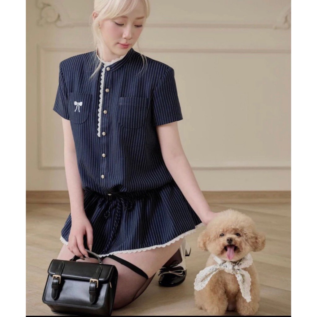 Váy Nữ - Set Jumpsuit Cộc Tay Cổ Tàu Cúc Đồng Đính Viền Ren Kèm Quần Phong Cách Tiểu Thư Siêu Xinh | BigBuy360 - bigbuy360.vn