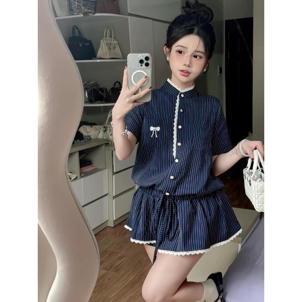 Váy Nữ - Set Jumpsuit Cộc Tay Cổ Tàu Cúc Đồng Đính Viền Ren Kèm Quần Phong Cách Tiểu Thư Siêu Xinh | BigBuy360 - bigbuy360.vn