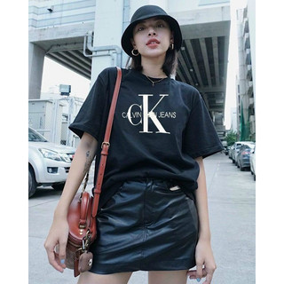 Áo thun nữ đen trắng C.K