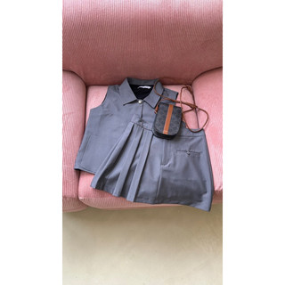 Gile cổ bẻ Garderobe