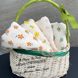 vải đũi xốp nhẹ mát hoa xanh nền kem siêu tây may váy,bộ và áo dài siêu xinh