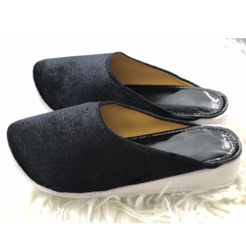 Hài nam nữ cổ phục việt nam