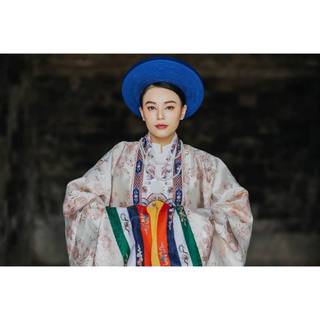 Áo nhạt bình nữ cách tân vải gấm thêu chỉ kim tuyến hàng cao cấp