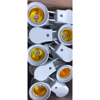 PHÍCH CẮM ĐUÔI ĐÈN E27 CÓ CÔNG TẮC HINOKI