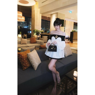 👚 SET ÁO TRỄ VAI PHỐI ĐÍNH CHARM + CHÂN VÁY