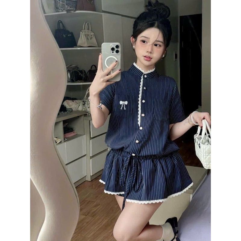 [V1.732]  Jum Váy Kẻ Cổ Tàu Phối Viền Ren Thêu Nơ Túi Ngực Chun Eo Siêu Xinh (có độn vai) | BigBuy360 - bigbuy360.vn